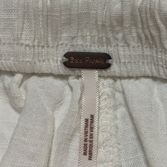 Free People Size XS White Linen Blend Boho Coquette Drawstring Shorts - Picture 5 of 7